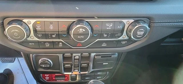 2026 Jeep Gladiator Mojave - Photo 27
