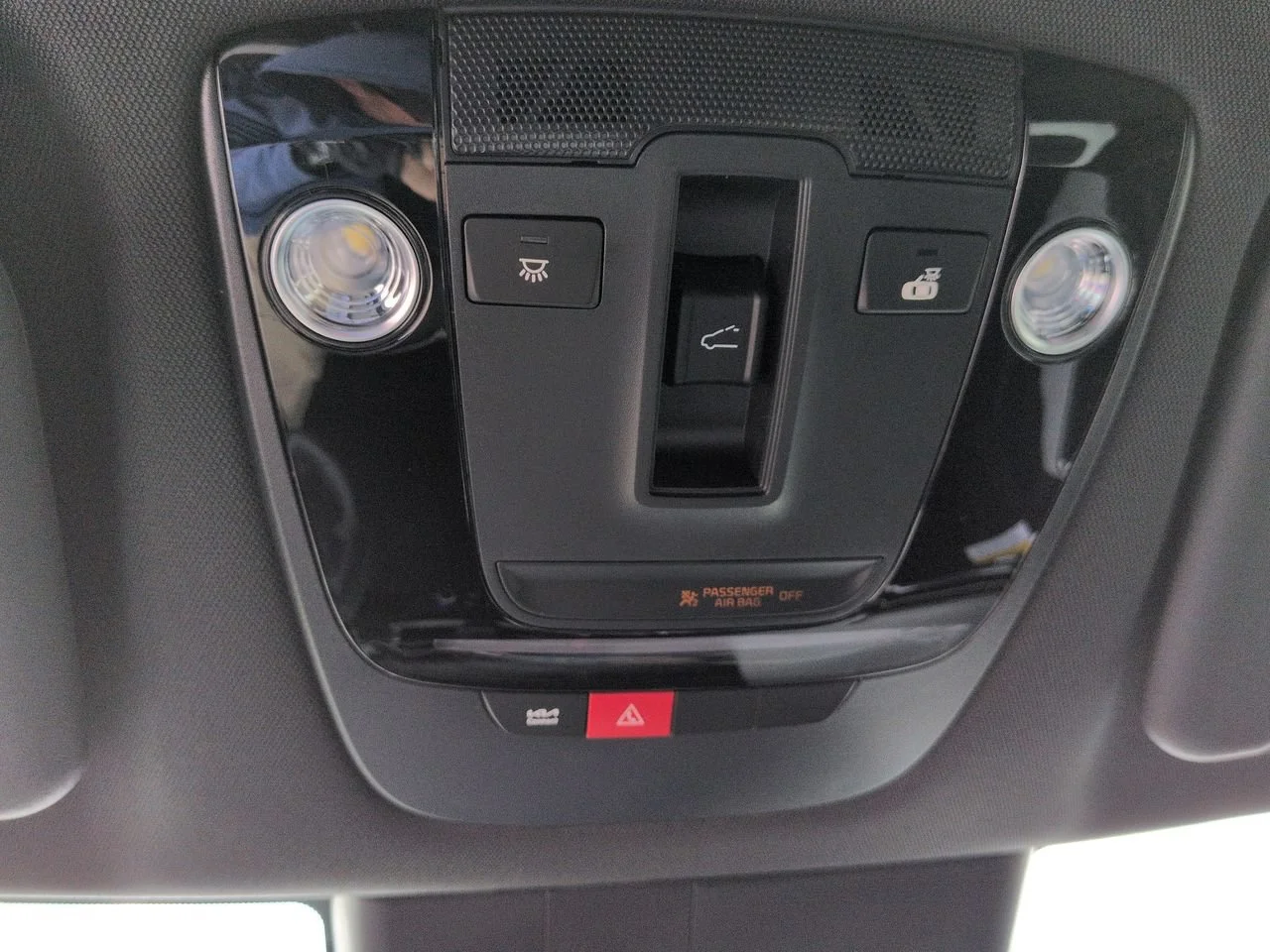 New 2026 Wolf Gray Kia GT-Line image 24