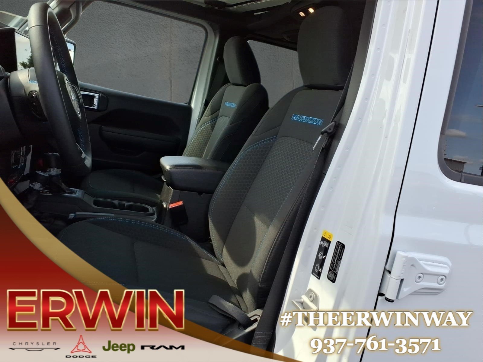 Certified Used 2025 Whit Jeep Rubicon 4xe image 12