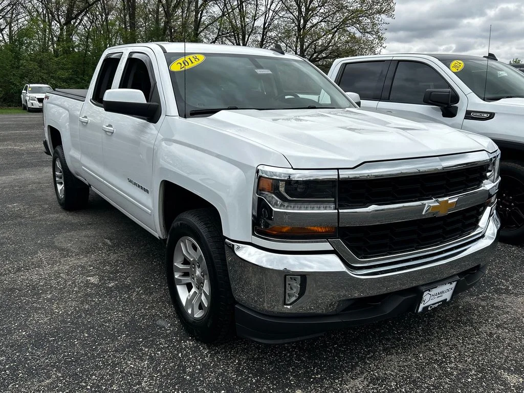 Used 2018 White Chevrolet LT image 1