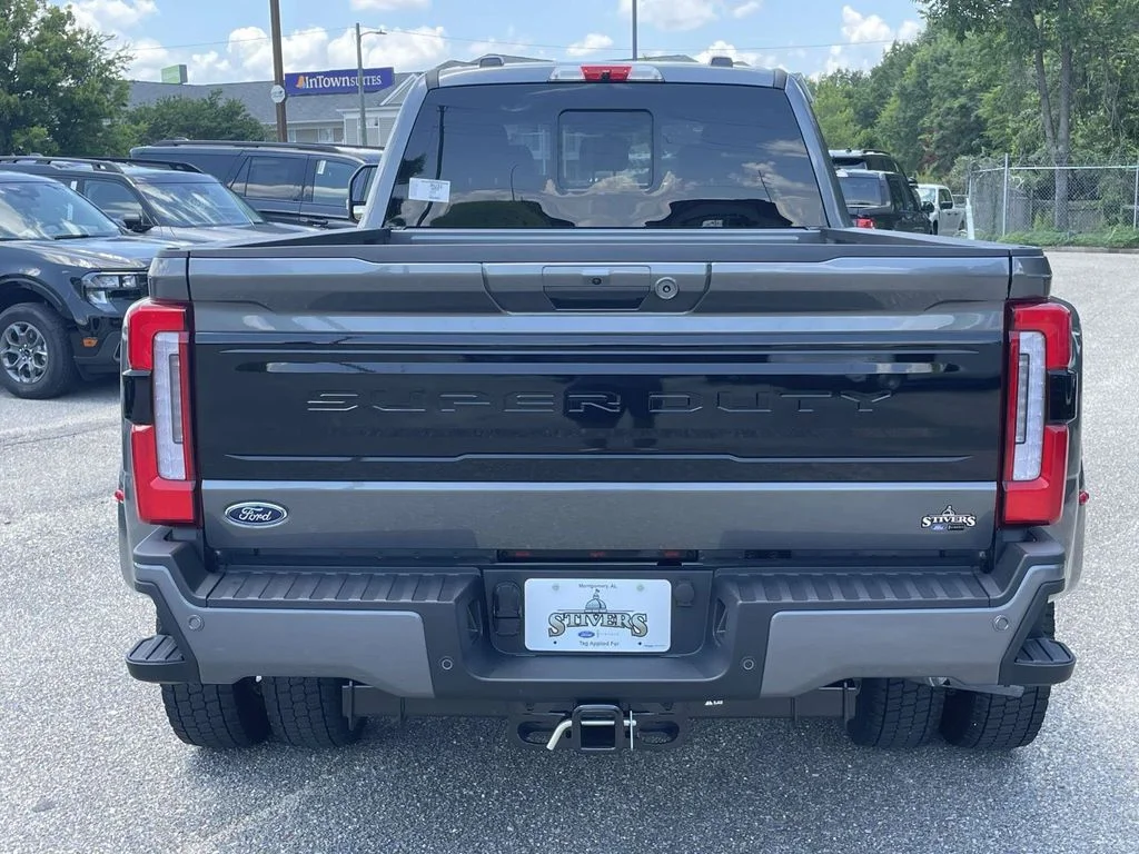 New 2026 Gray Ford Platinum image 4