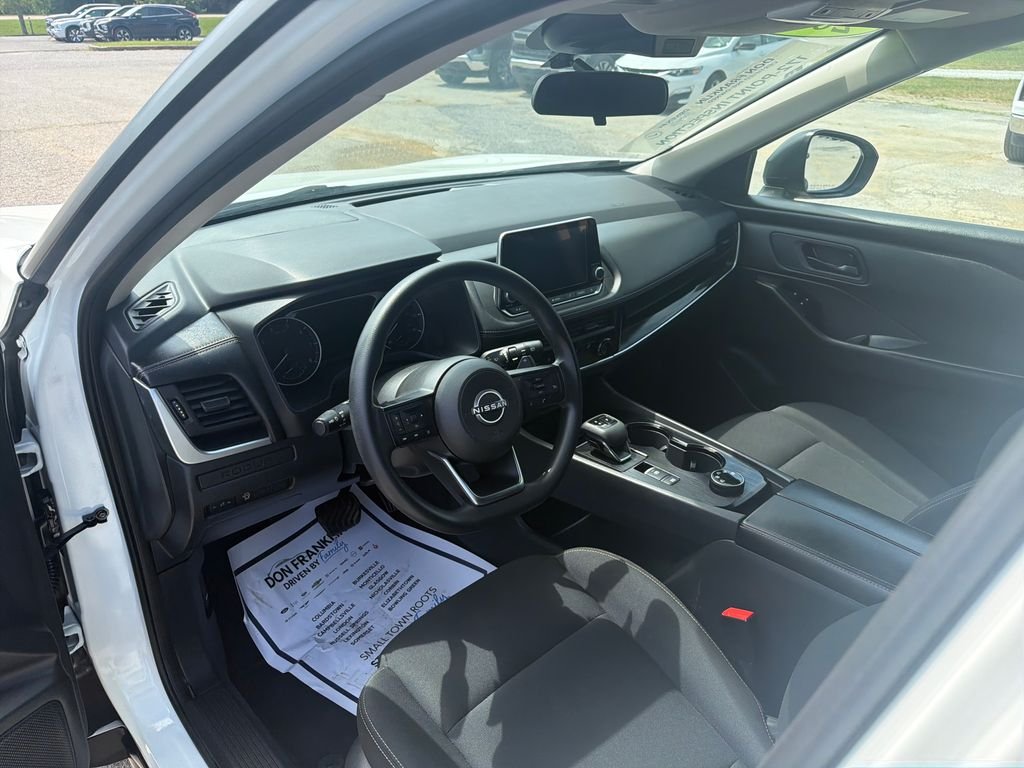 Used 2024 White Nissan S image 16