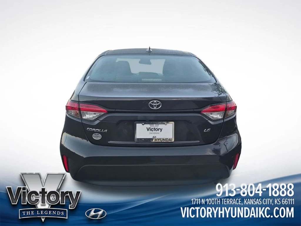 Used 2024  Toyota LE image 4