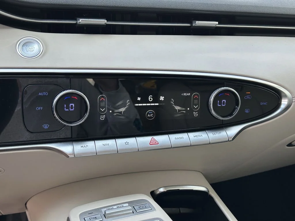 Used 2022 Blue Genesis 2.5T image 28
