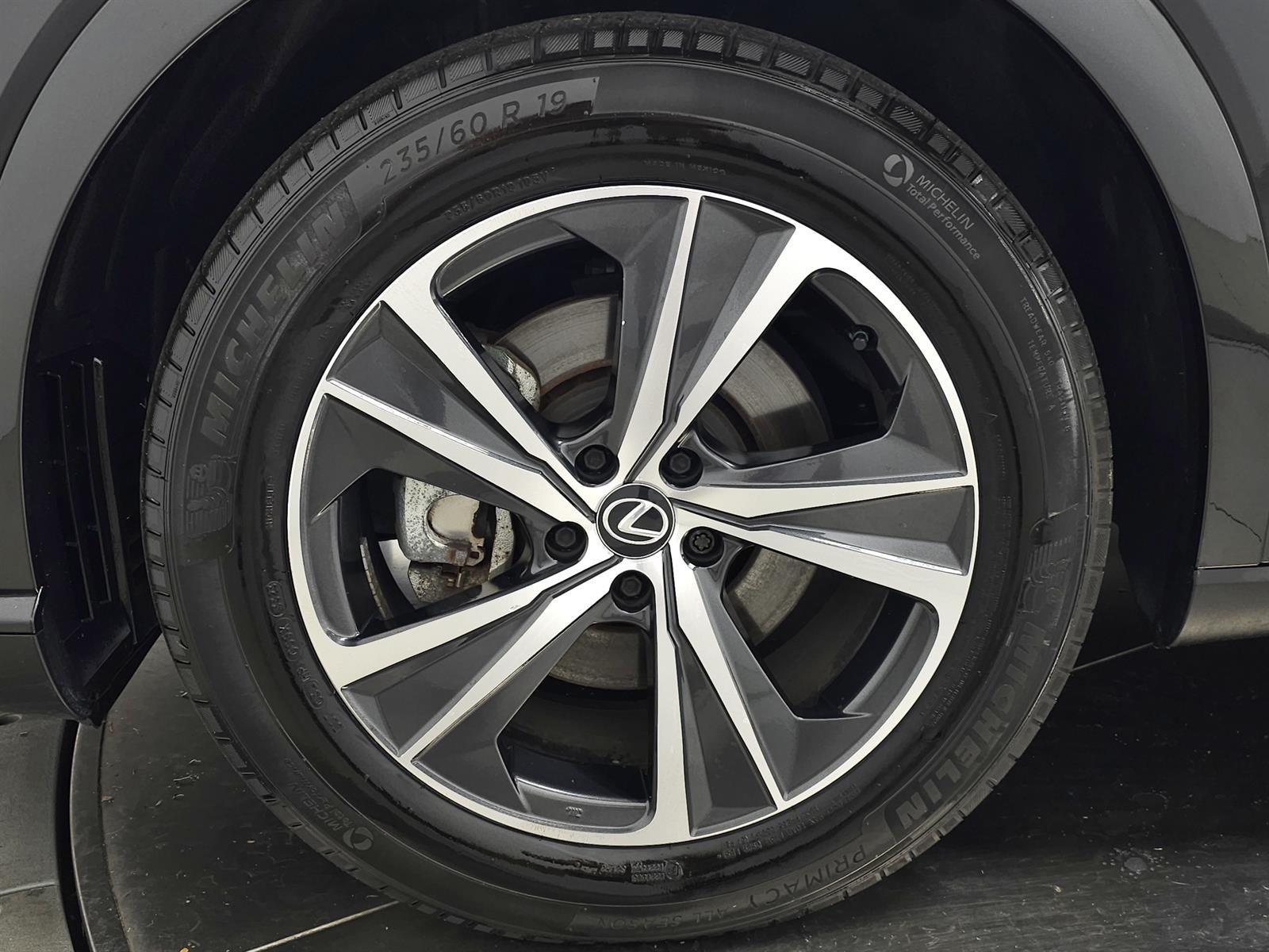 Certified Used 2024 Caviar Lexus PREMIUM image 13