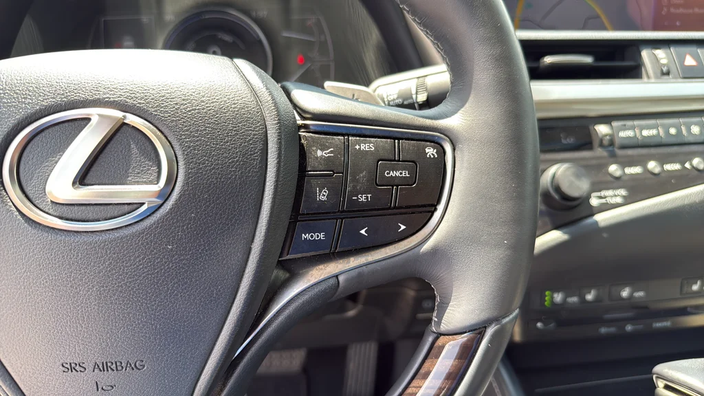 Certified Used 2020 White Lexus 300h image 24