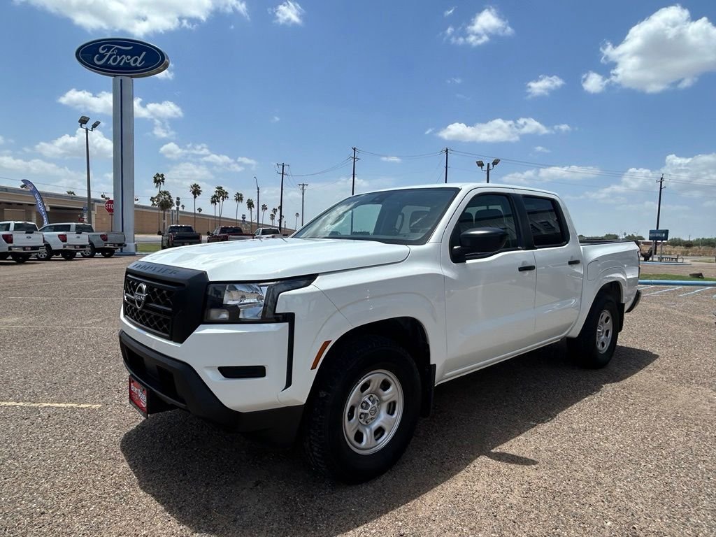 Used 2023 White Nissan S image 3