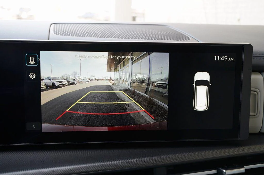 2025 Hyundai Santa Fe SEL - Photo 16