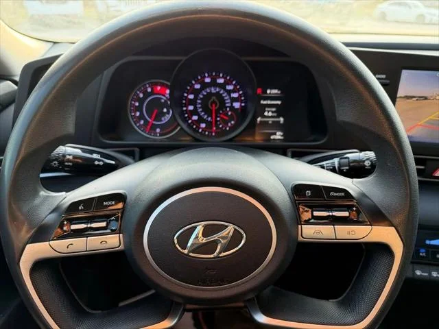 Used 2023 Silver Hyundai SEL image 20
