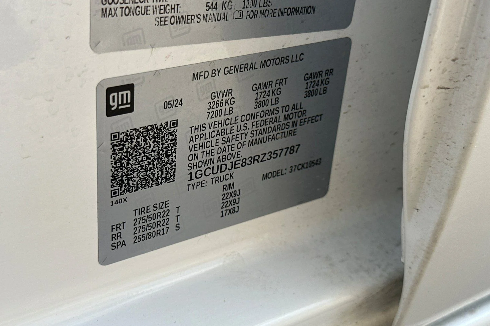 Used 2024 Beige Chevrolet High Country image 26