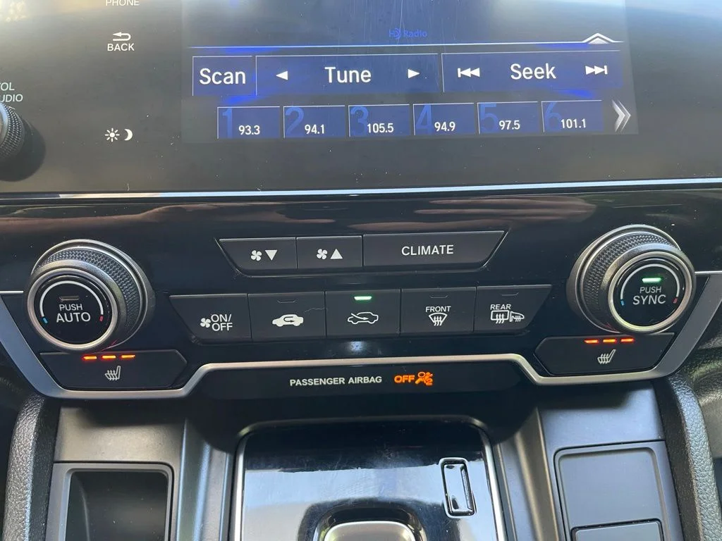 Used 2020 Black Honda EX-L image 19