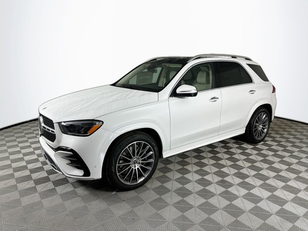 New 2026 MANUFAKTUR Moonlight White Metallic Mercedes-Benz GLE 350 image 3