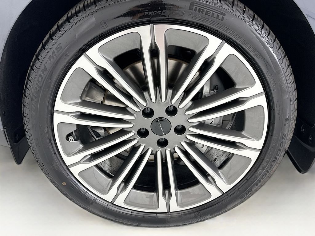 New 2026 Varesine Blue Land Rover SE image 28