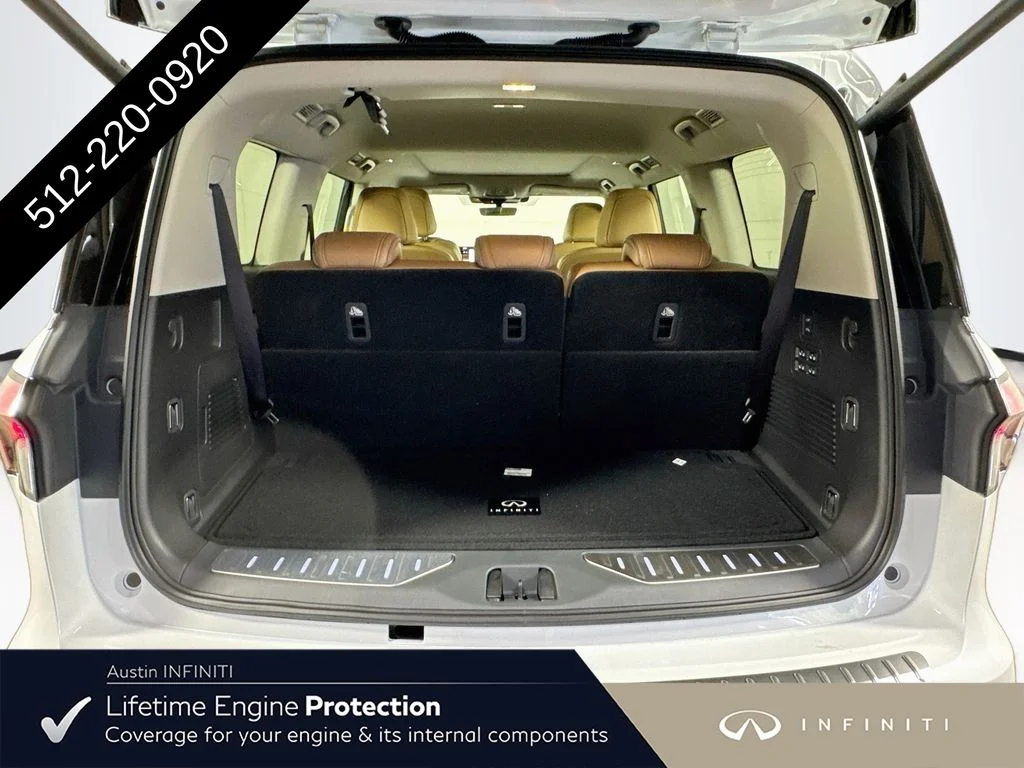 New 2027 White INFINITI LUXE image 33