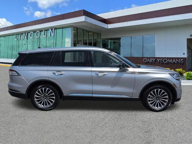 Used 2021 Silver Lincoln Reserve image 3