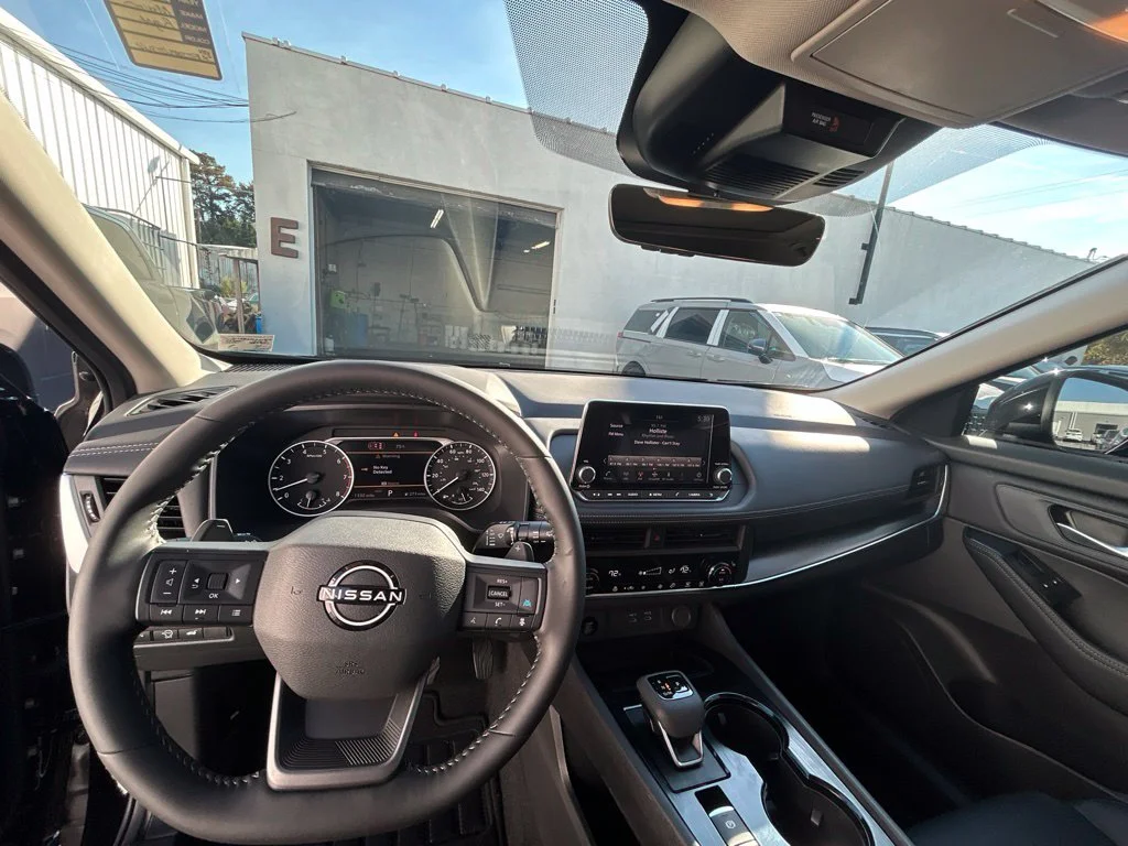 Used 2026 Black Nissan Dark Armor image 13