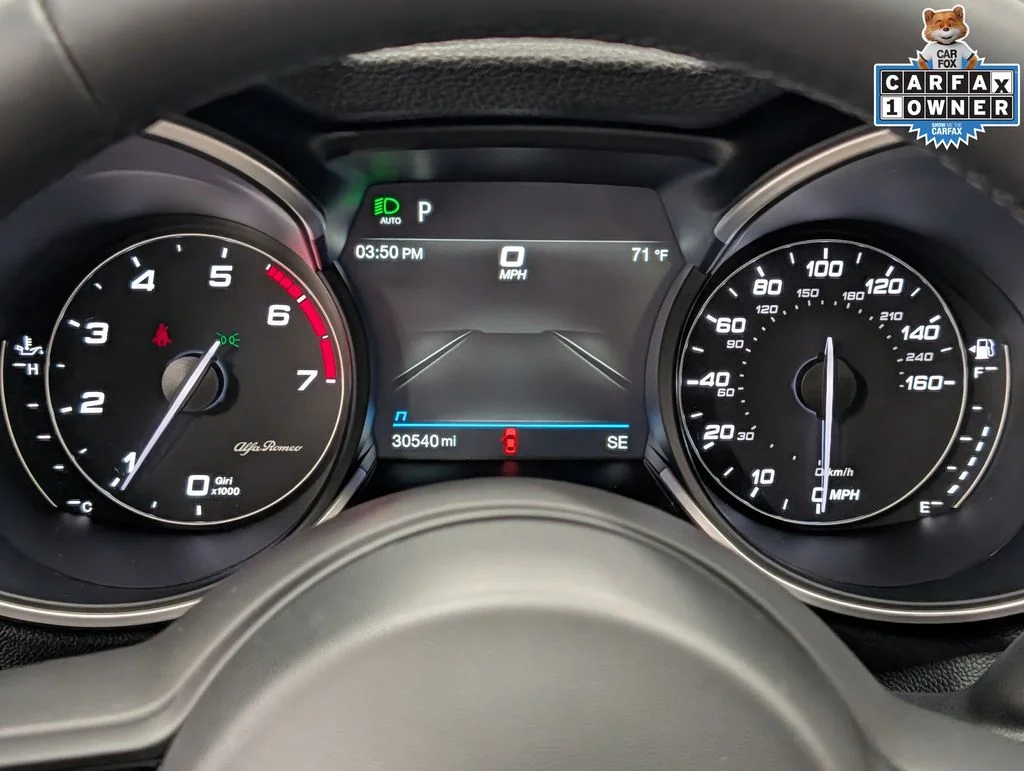 Used 2023  Alfa Romeo Ti image 16