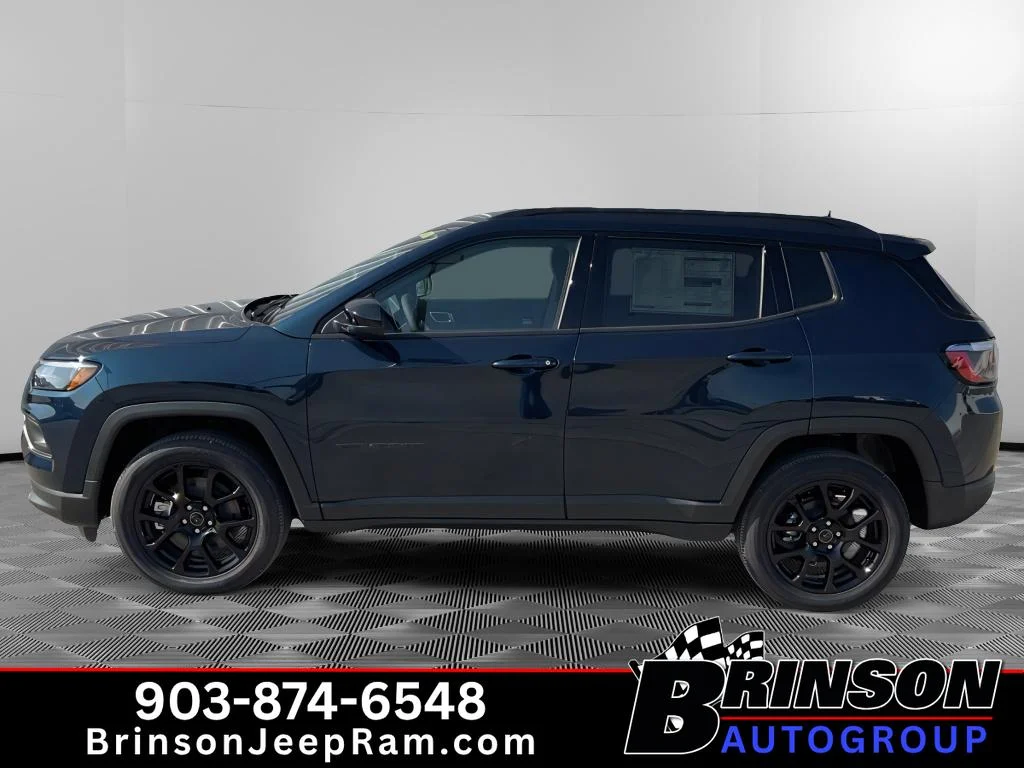 New 2026 Fathom Blue Pearl Coat Jeep Latitude Altitude image 4