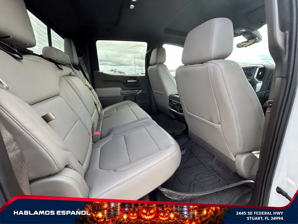 Used 2019 IRIDESCENT PEARL TRICOAT Chevrolet LTZ image 18