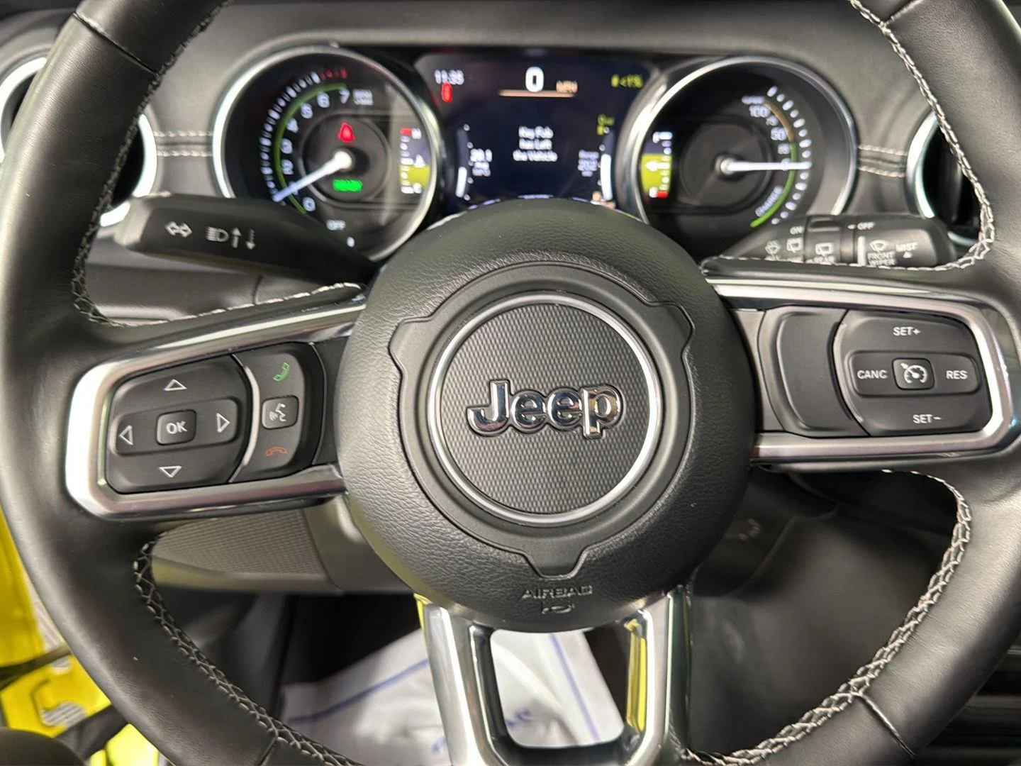 Used 2022 High Velocity Clearcoat Jeep Unlimited Sahara image 45