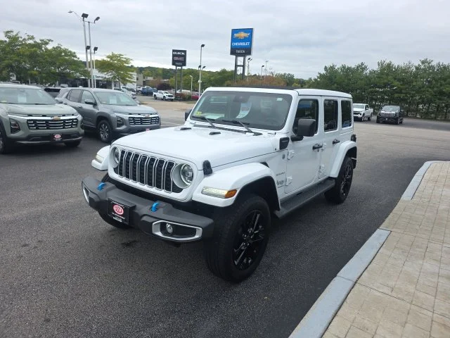 Used 2024 White Jeep Sahara 4xe image 6