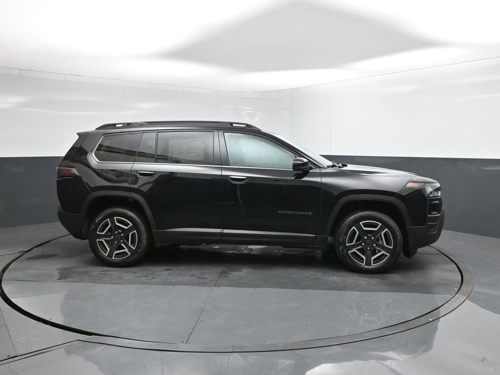 New 2026 Diamond Black Crystal Pearlcoat Jeep Limited image 26
