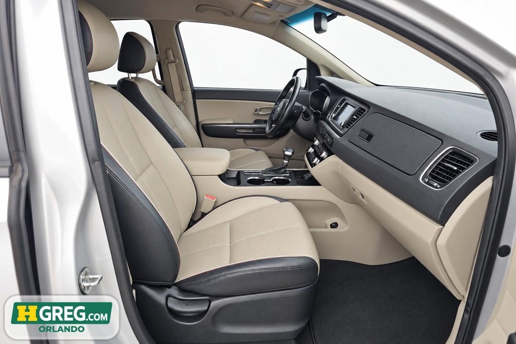 Used 2020 Silky Silver Kia EX image 8