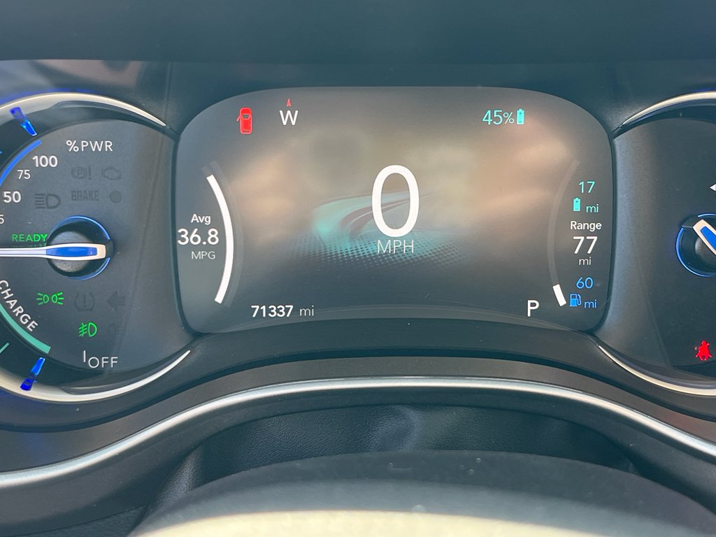 2024 Chrysler Pacifica PHEV Select - Photo 26
