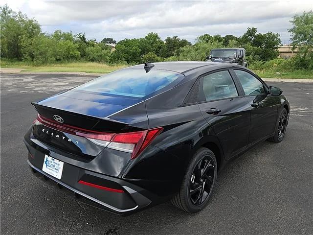 New 2026 Abyss Black Hyundai SEL Sport image 5