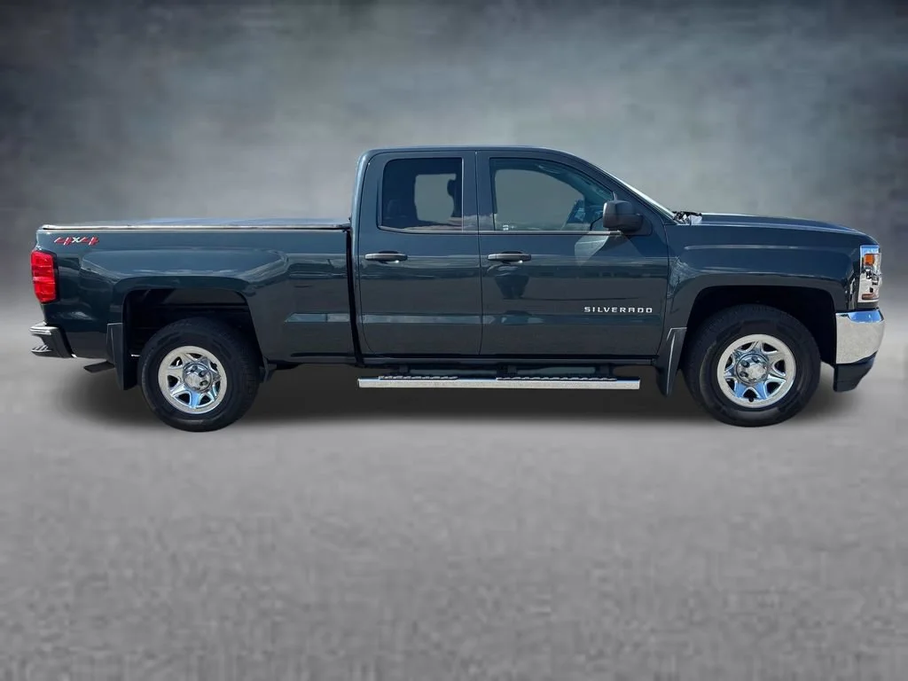 Used 2018 GRAPHITE METALLIC Chevrolet LS image 4