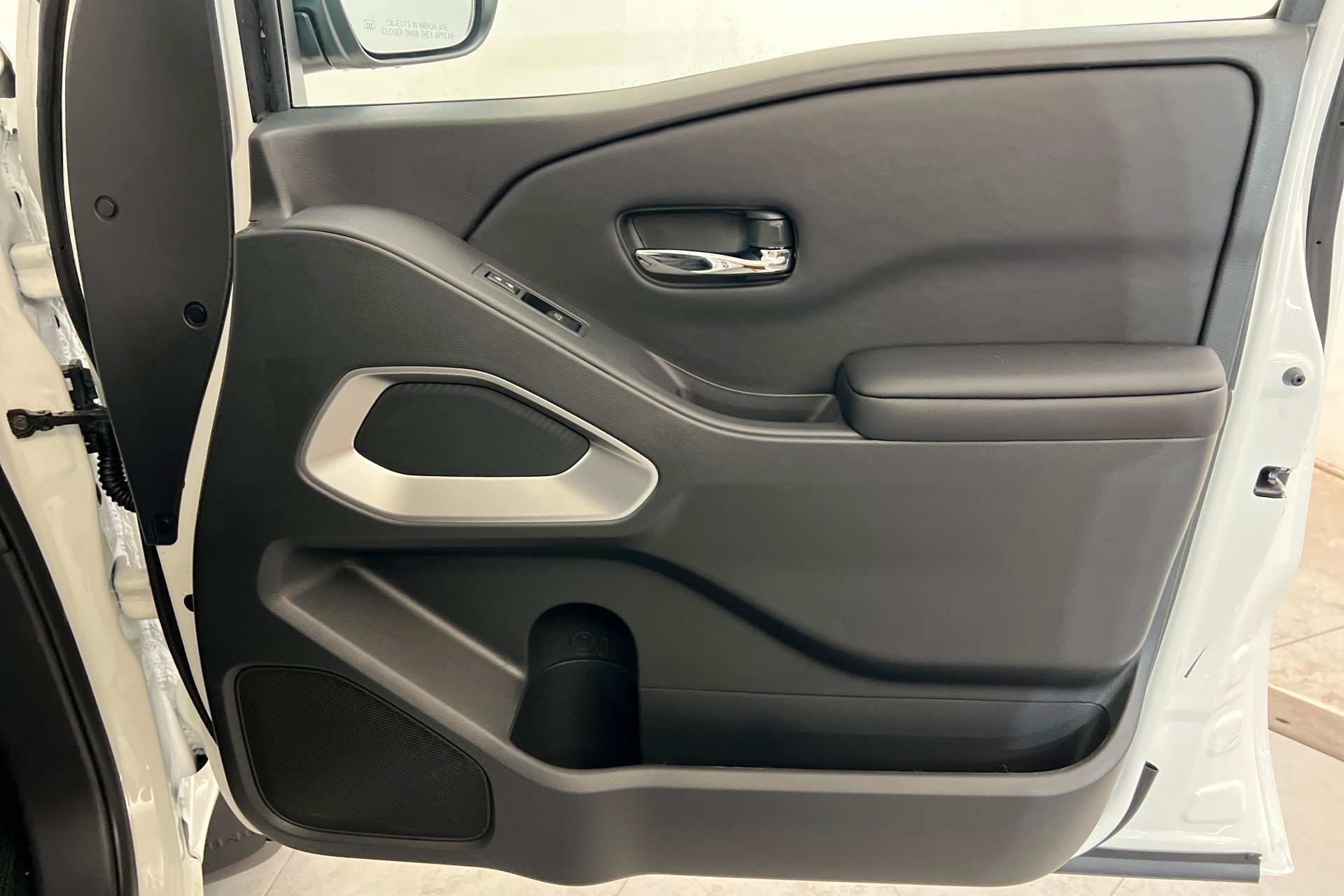 New 2026 Glacier White Nissan Crew Cab SV image 23