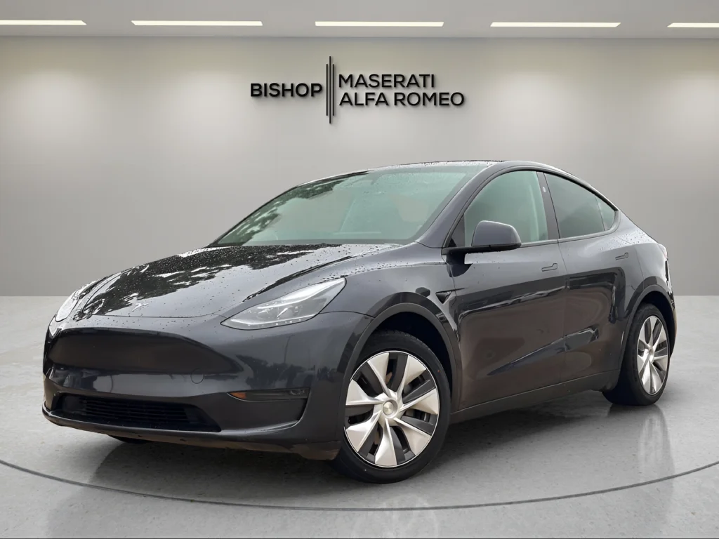 Used 2024 Tesla Model Y Long Range with VIN 7SAYGDEE7RA242129 for sale in Hurst, TX