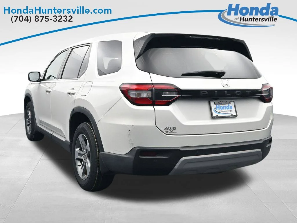 Used 2024 Platinum White Pearl Honda EX-L image 6