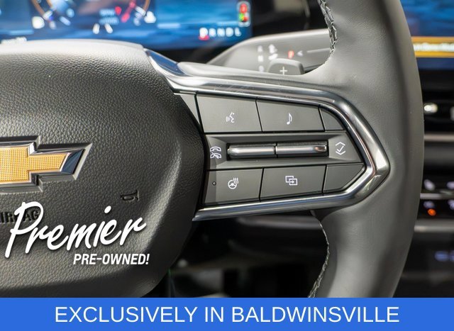 Used 2027 White Chevrolet LT image 18