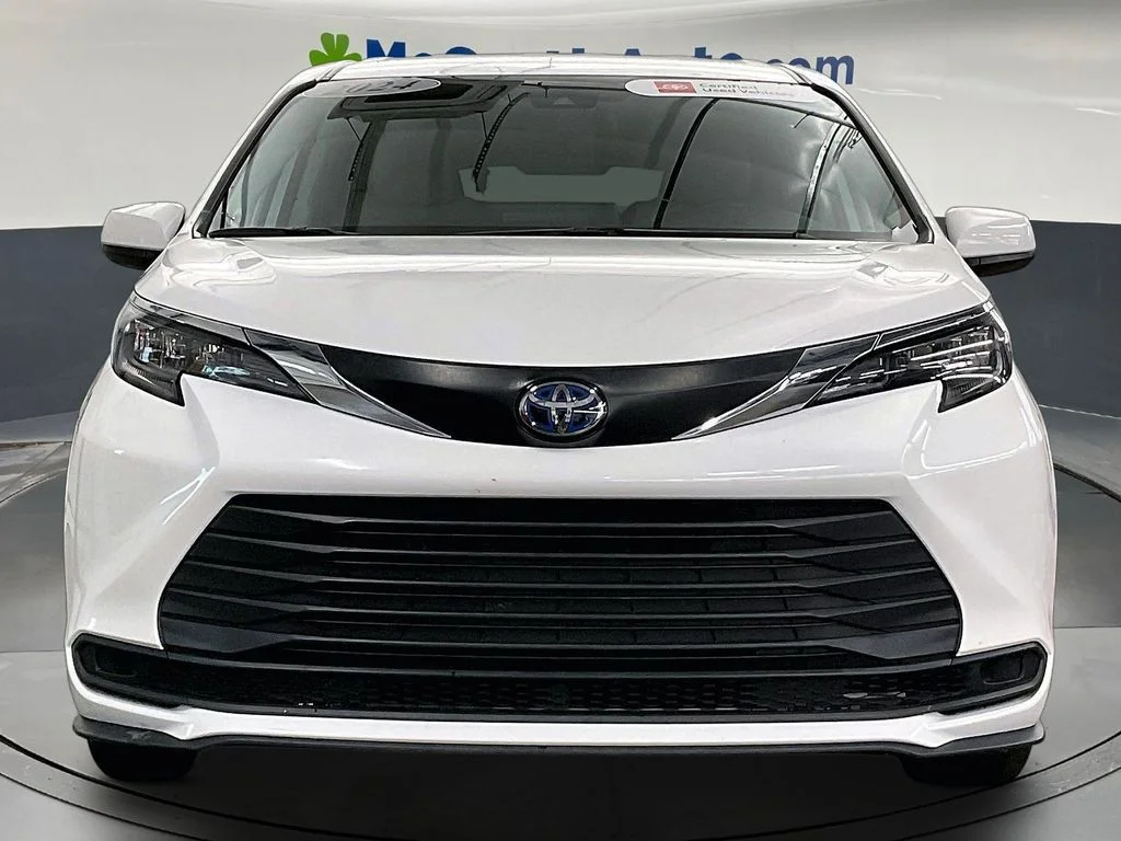 Used 2024 White Toyota LE image 5