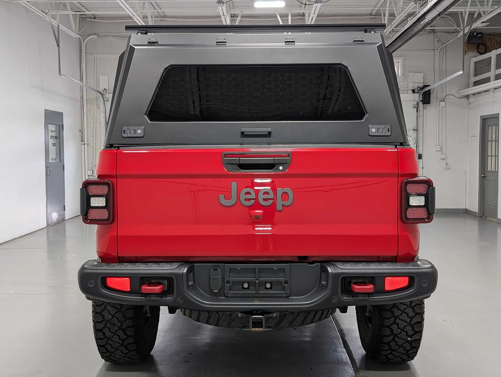 Used 2020 Firecracker Red Clearcoat Jeep Rubicon image 10