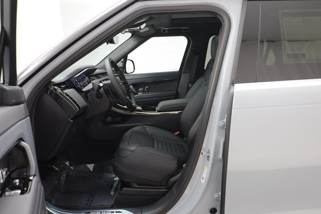 New 2026 Arroios Grey LAND ROVER SV image 6
