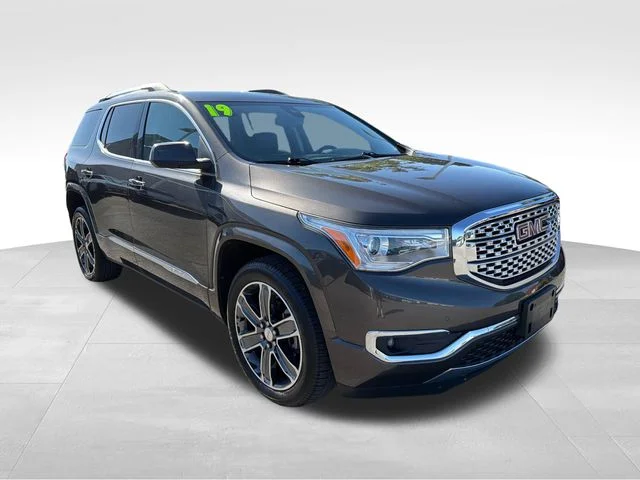 2019 GMC Acadia Denali AWD's photo