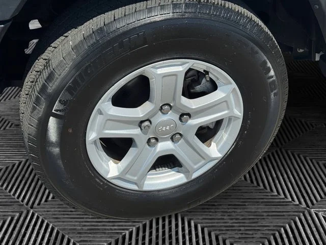Certified Used 2023 White Jeep Sport S image 10