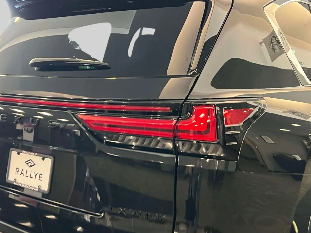 2026 Lexus LX 700h Luxury - Photo 8