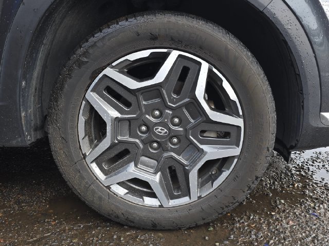 Used 2023 Gray Hyundai SEL Premium image 9