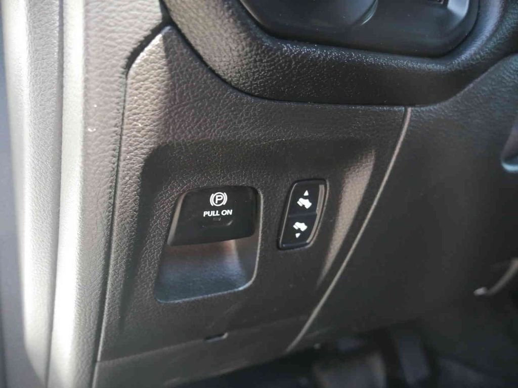 Used 2022 White Ram Rebel image 32