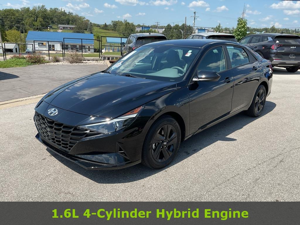 Used 2023 Onyx Black Hyundai Blue image 4