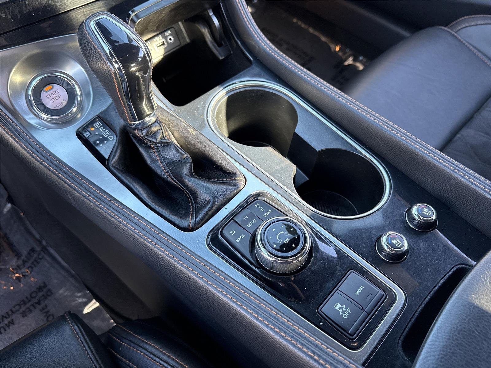 2023 Nissan Maxima SR - Photo 8