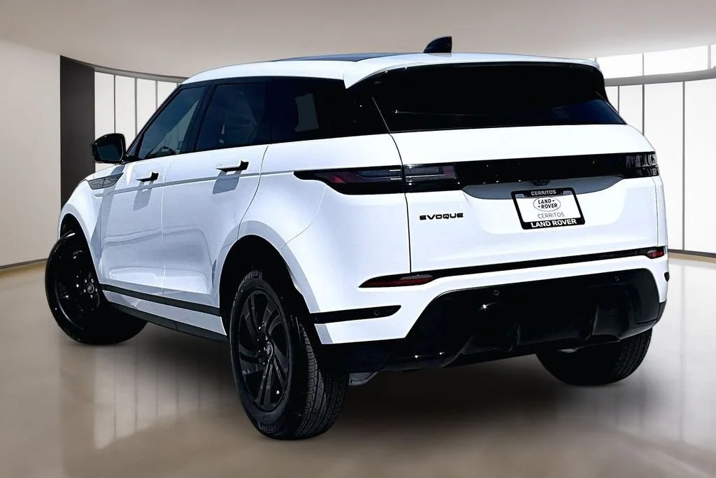 New 2026 Fuji White LAND ROVER S image 3