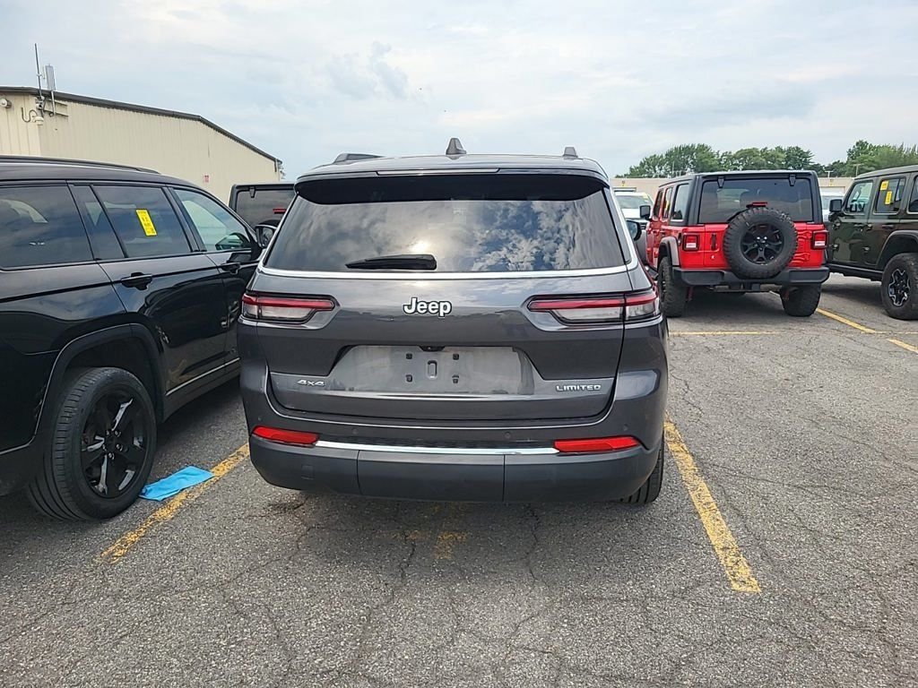 Used 2023 Gray Jeep Limited image 16