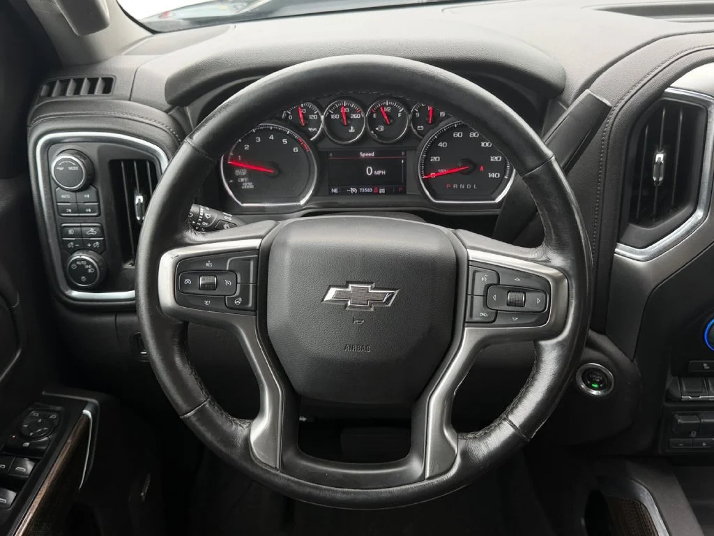 Used 2020 NORTHSKY BLUE METALLIC Chevrolet RST image 17