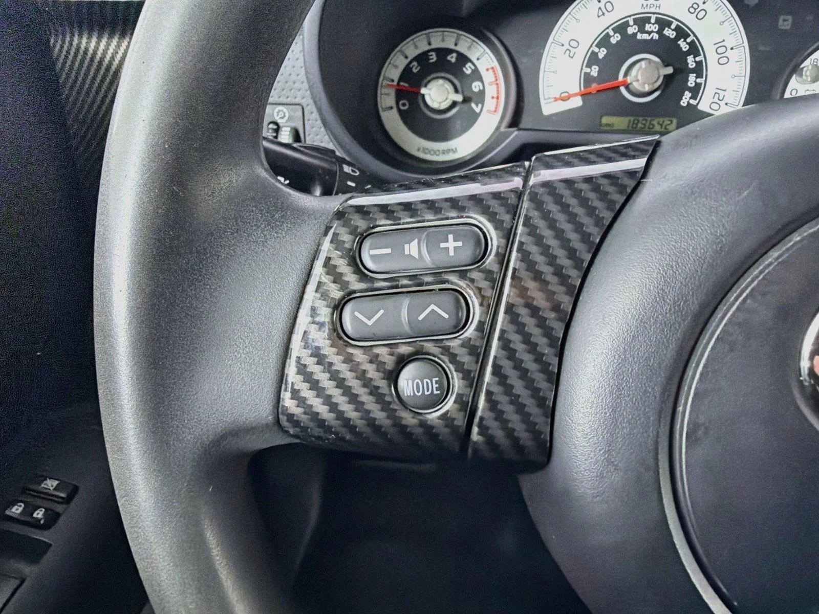 Used 2014 Black Toyota SR image 9