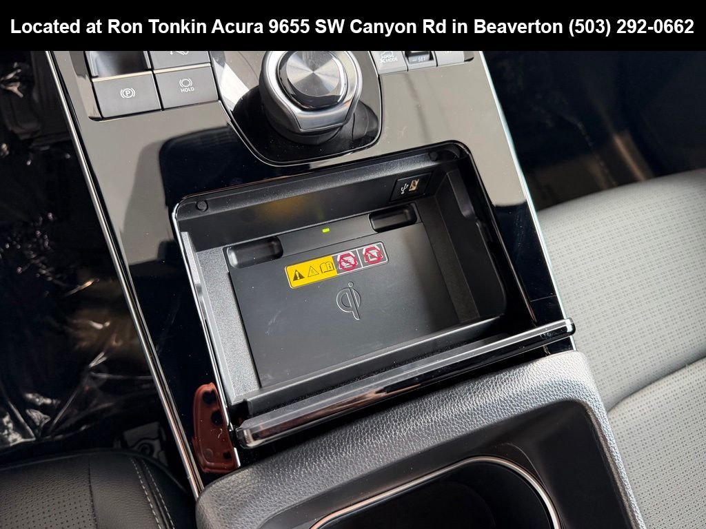 Used 2023 Wind Chill Pearl w/Black Roof Toyota Limited image 24