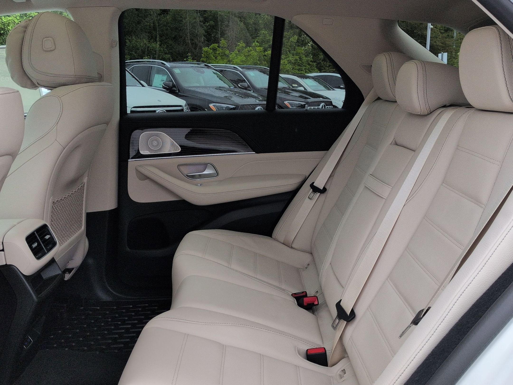 New 2026 Polar White Mercedes-Benz GLE 450 image 58